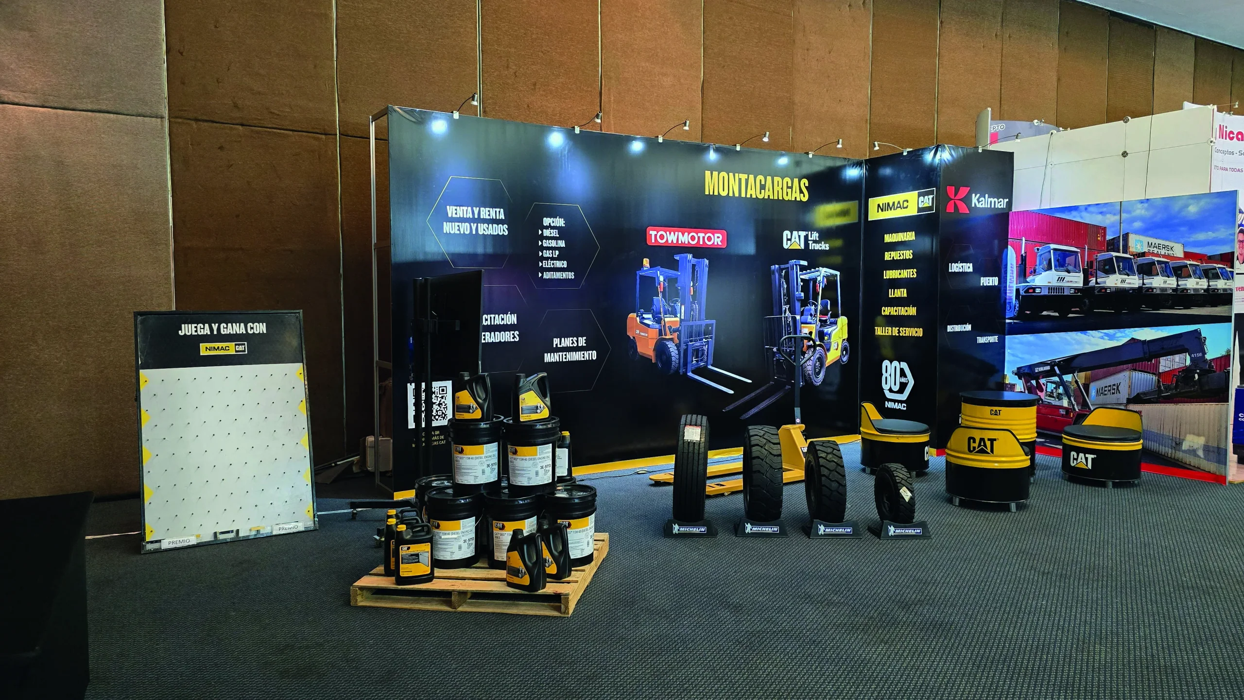 Stand diseñado a la medida · 21
