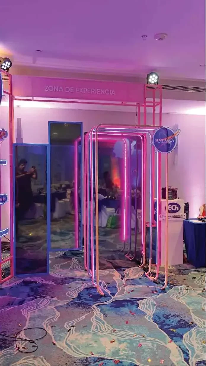 Virtual reality brand experience · 2