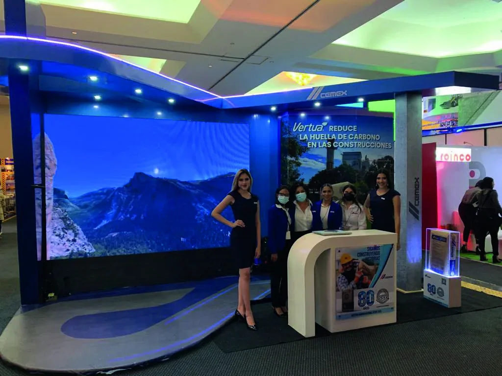 Stand diseñado a la medida · 10