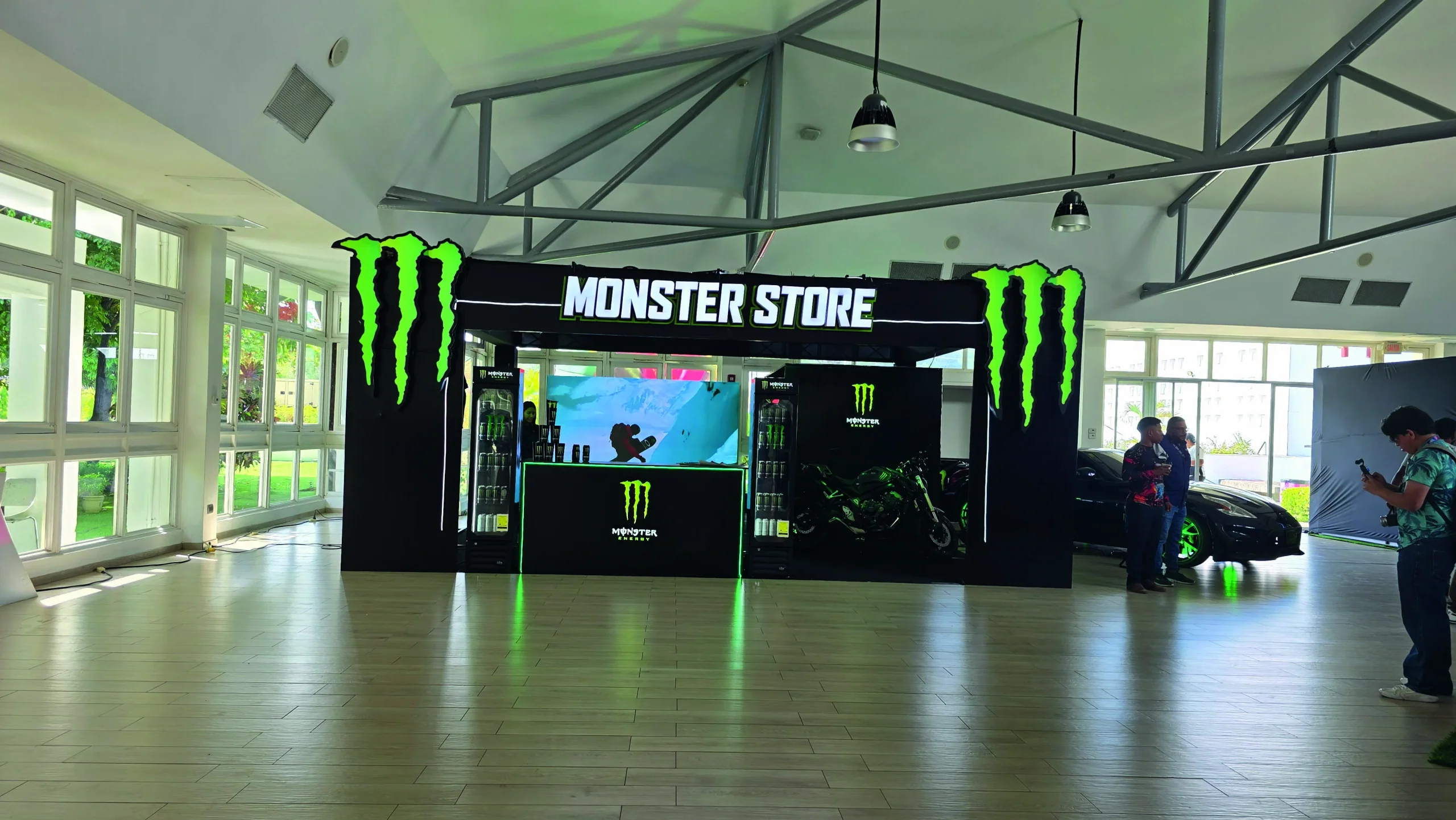 Stand diseñado a la medida · 20